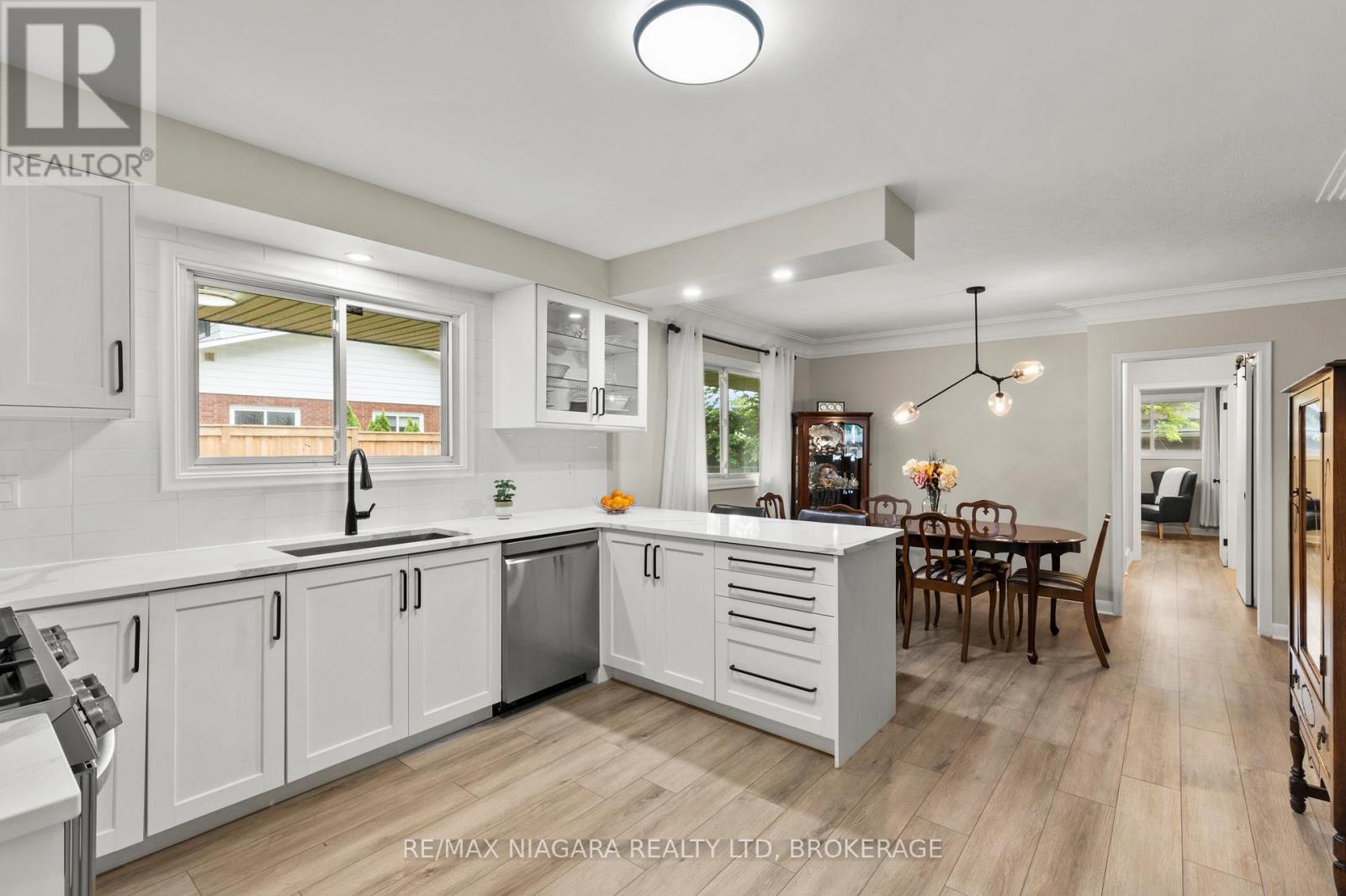 Photo 1 of 27 Daleview Crescent, Pelham ON