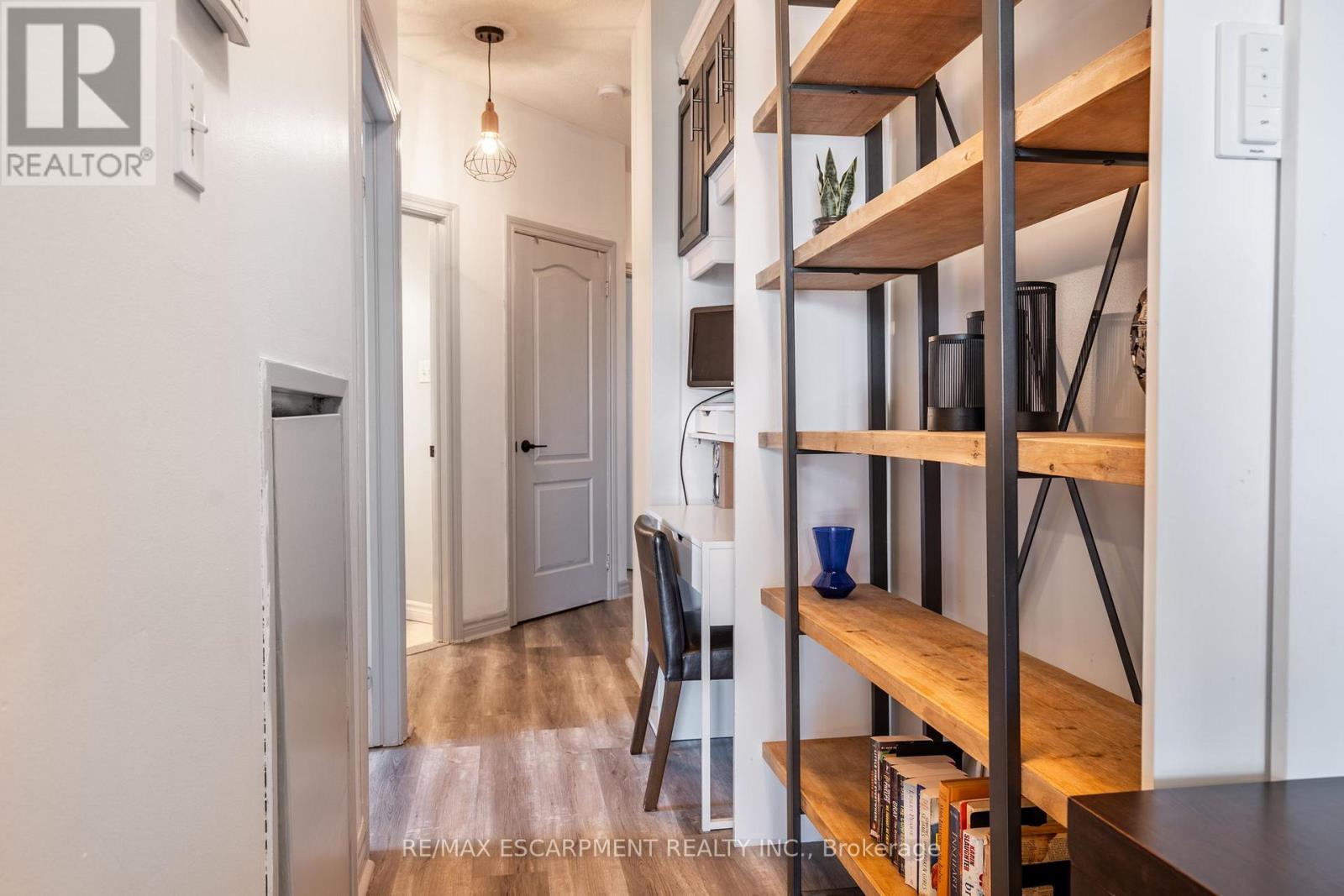 Photo 17 of 612 135 James Street S, Hamilton ON