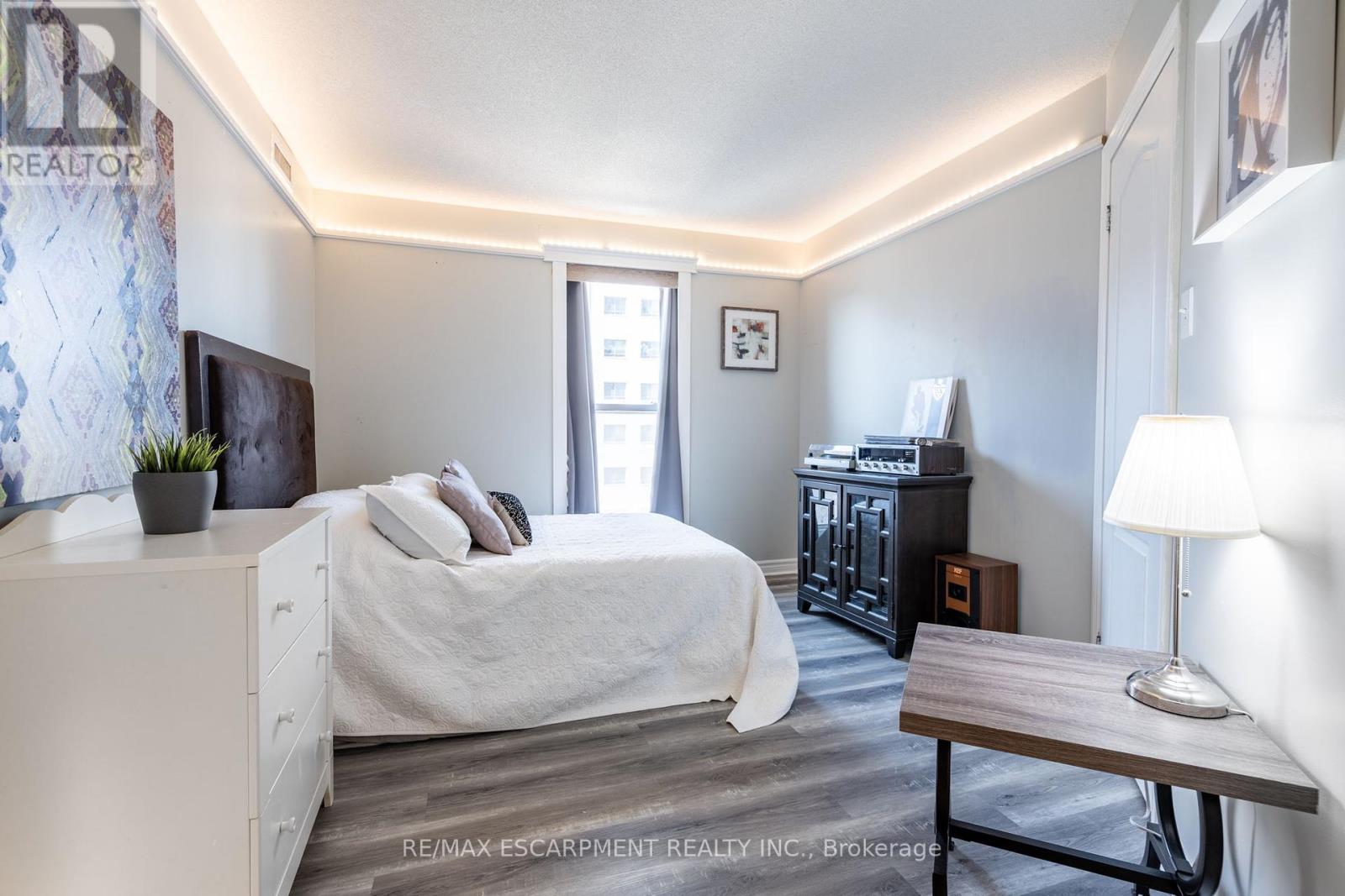 Photo 34 of 612 135 James Street S, Hamilton ON