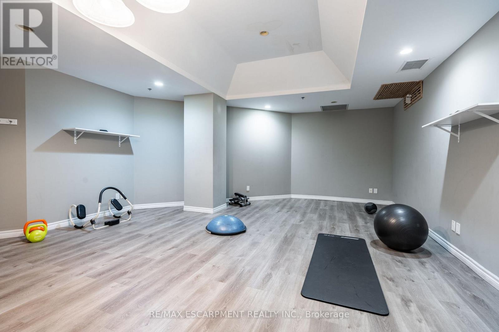 Photo 37 of 612 135 James Street S, Hamilton ON