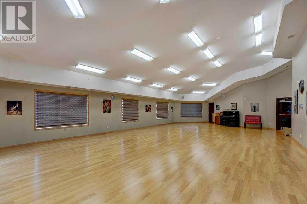 Single Family House for Sale in   Tuscany Springs Boulevard NW Tuscany Calgary 