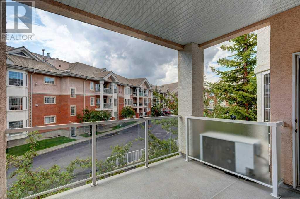 Single Family House for Sale in   Tuscany Springs Boulevard NW Tuscany Calgary 