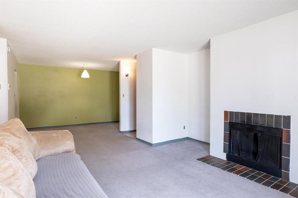 Photo 8 of 4 1523 Chancellor Drive, Winnipeg MB