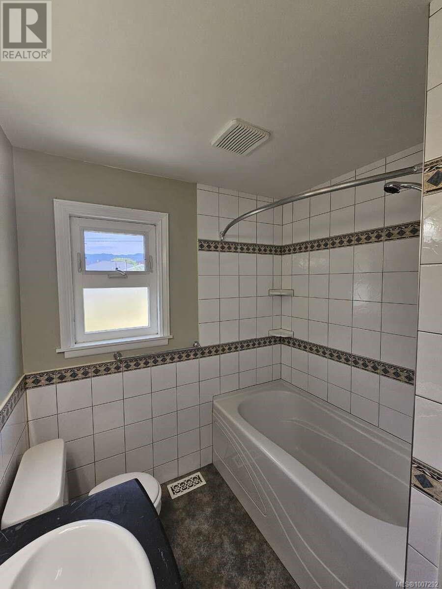 Photo 12 of 4129 Glenside Rd, Port Alberni BC