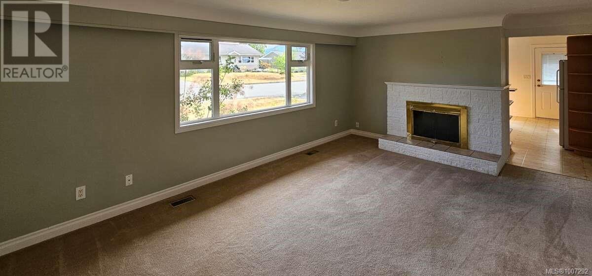 Photo 8 of 4129 Glenside Rd, Port Alberni BC