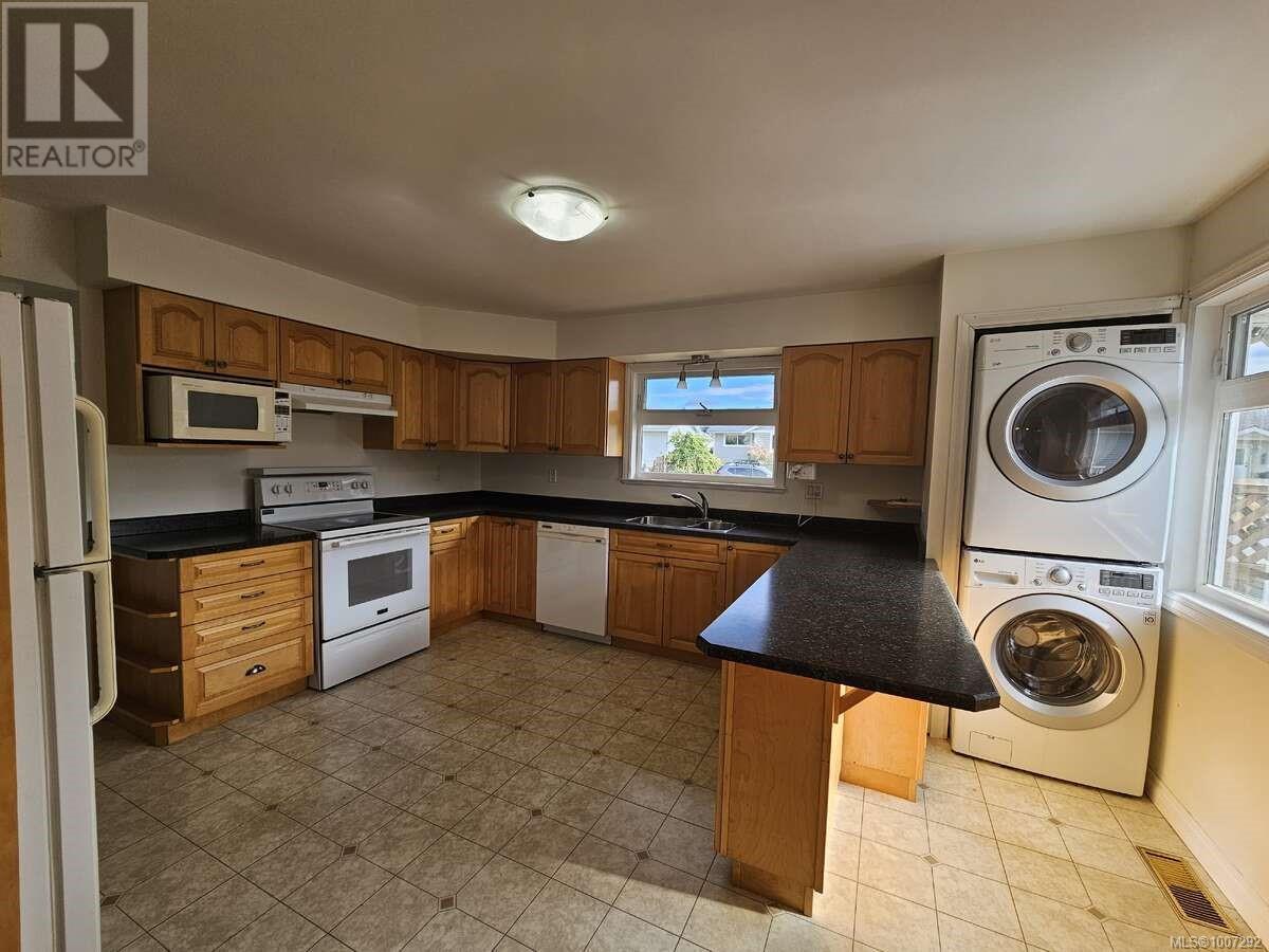 Photo 18 of 4129 Glenside Rd, Port Alberni BC