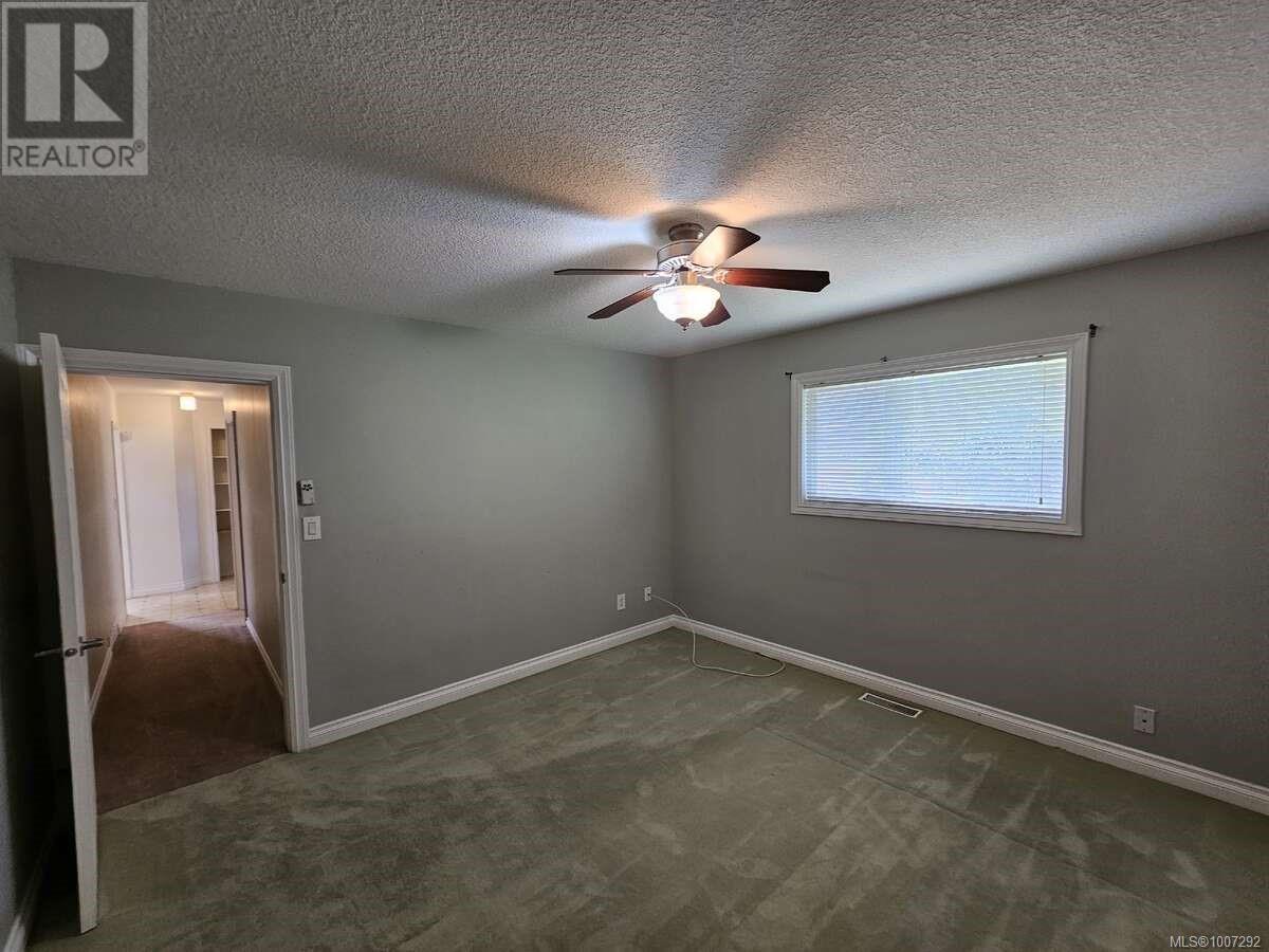 Photo 7 of 4129 Glenside Rd, Port Alberni BC