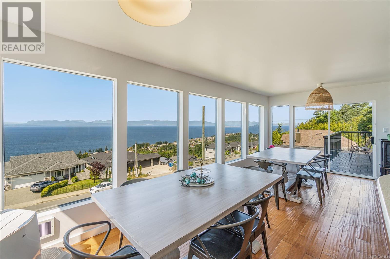 Photo 18 of 5343 Dewar Rd, Nanaimo BC