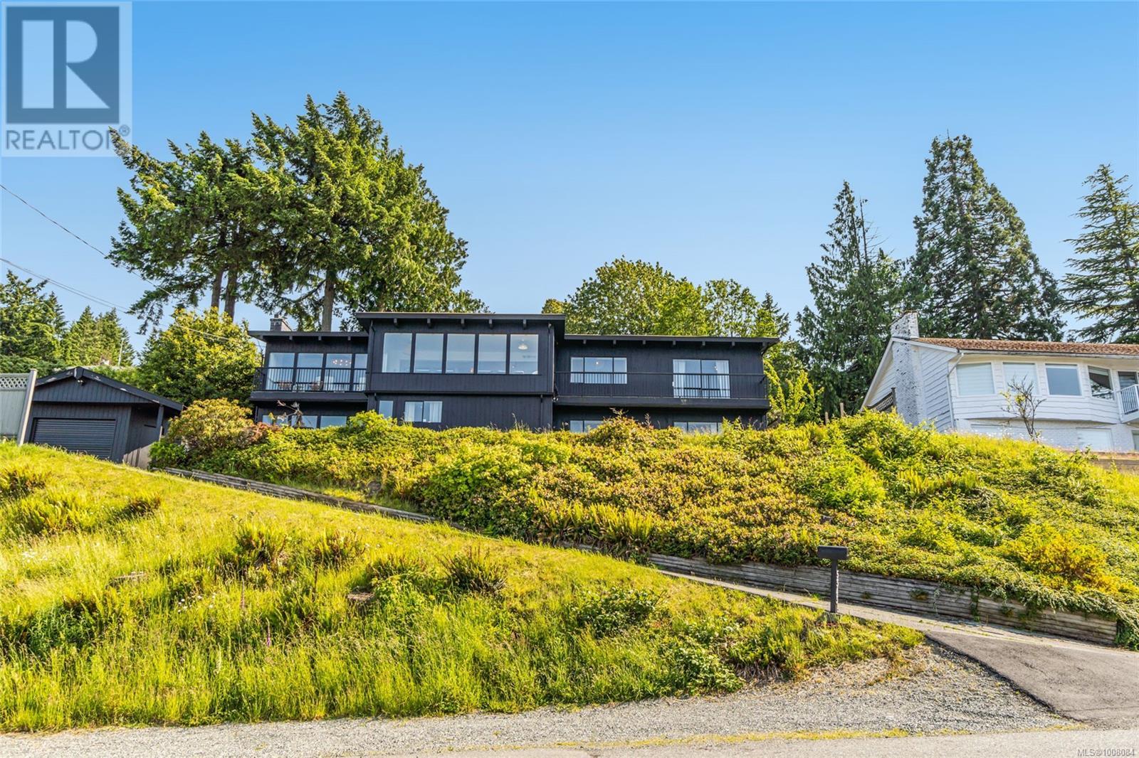 Photo 20 of 5343 Dewar Rd, Nanaimo BC