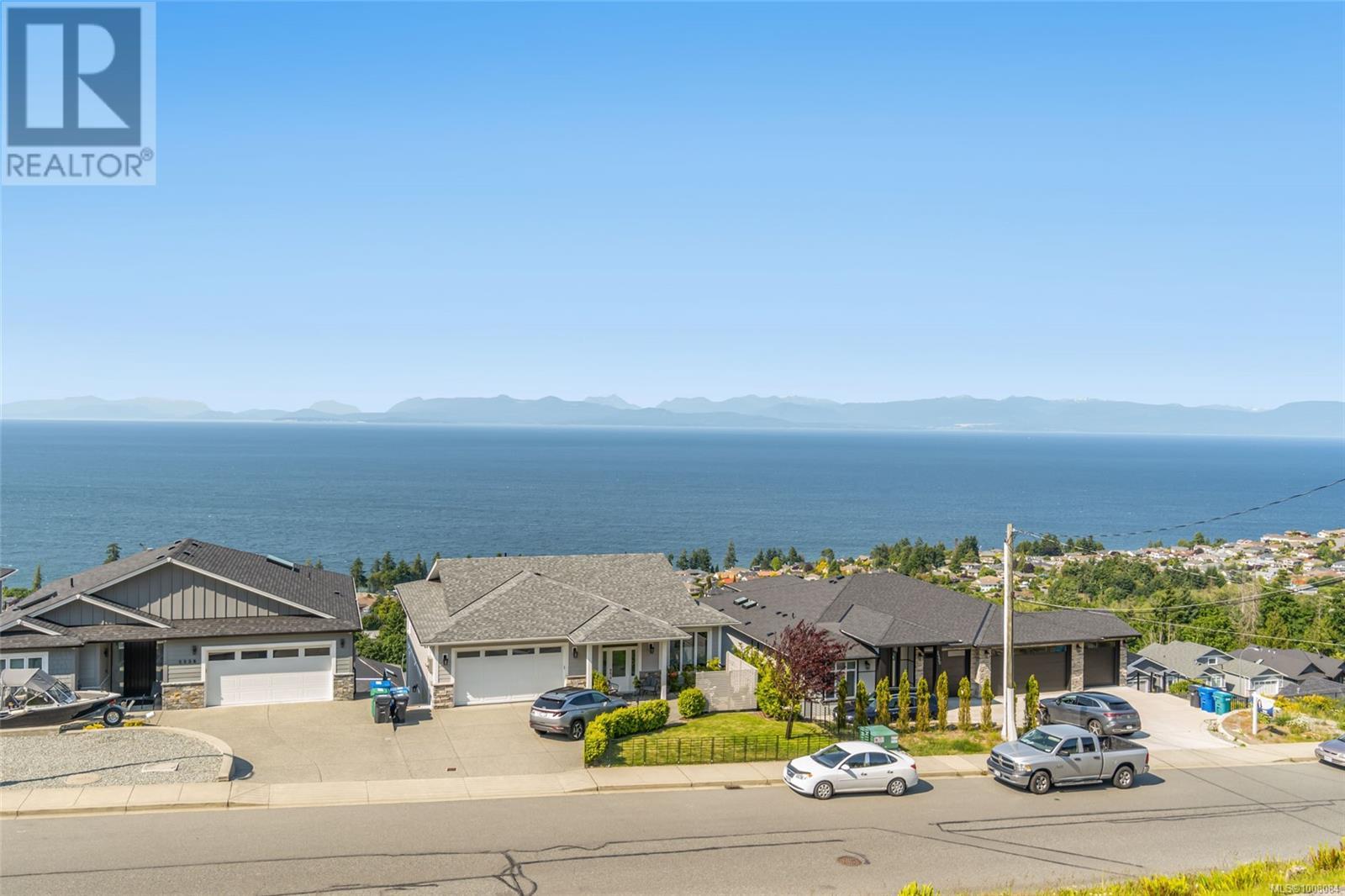 Photo 11 of 5343 Dewar Rd, Nanaimo BC
