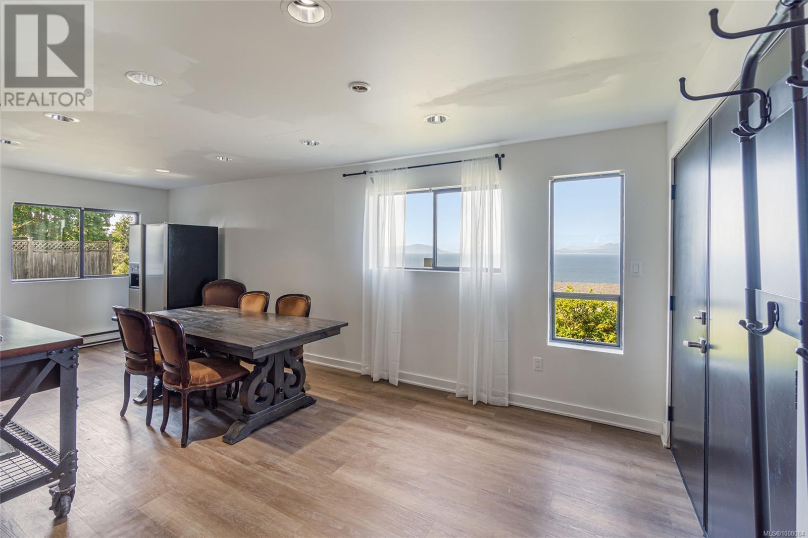 Photo 48 of 5343 Dewar Rd, Nanaimo BC
