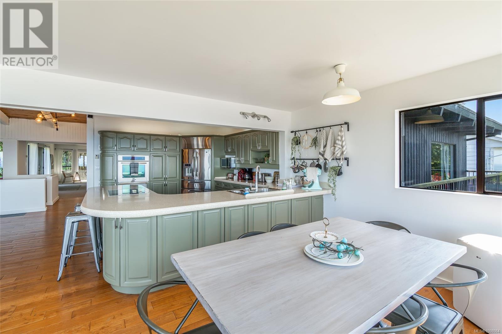 Photo 37 of 5343 Dewar Rd, Nanaimo BC