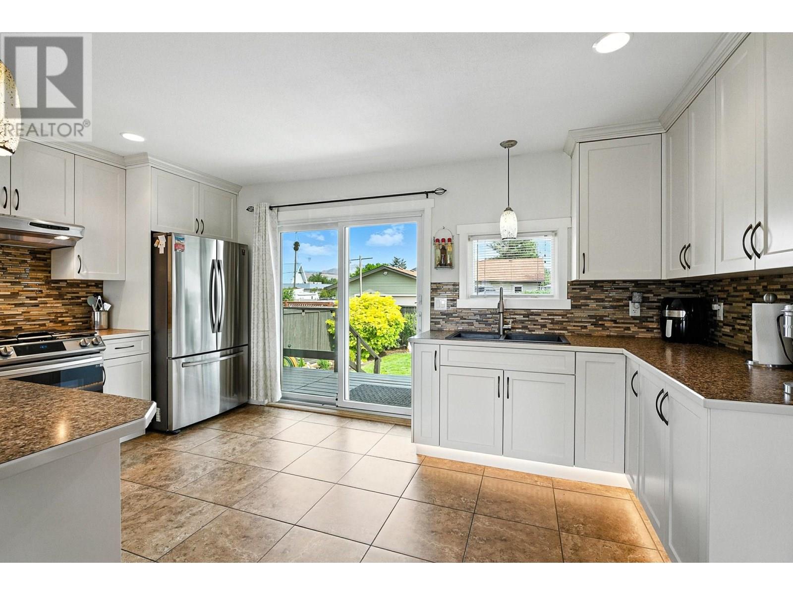 Photo 18 of 219 Cypress Avenue, Kamloops BC
