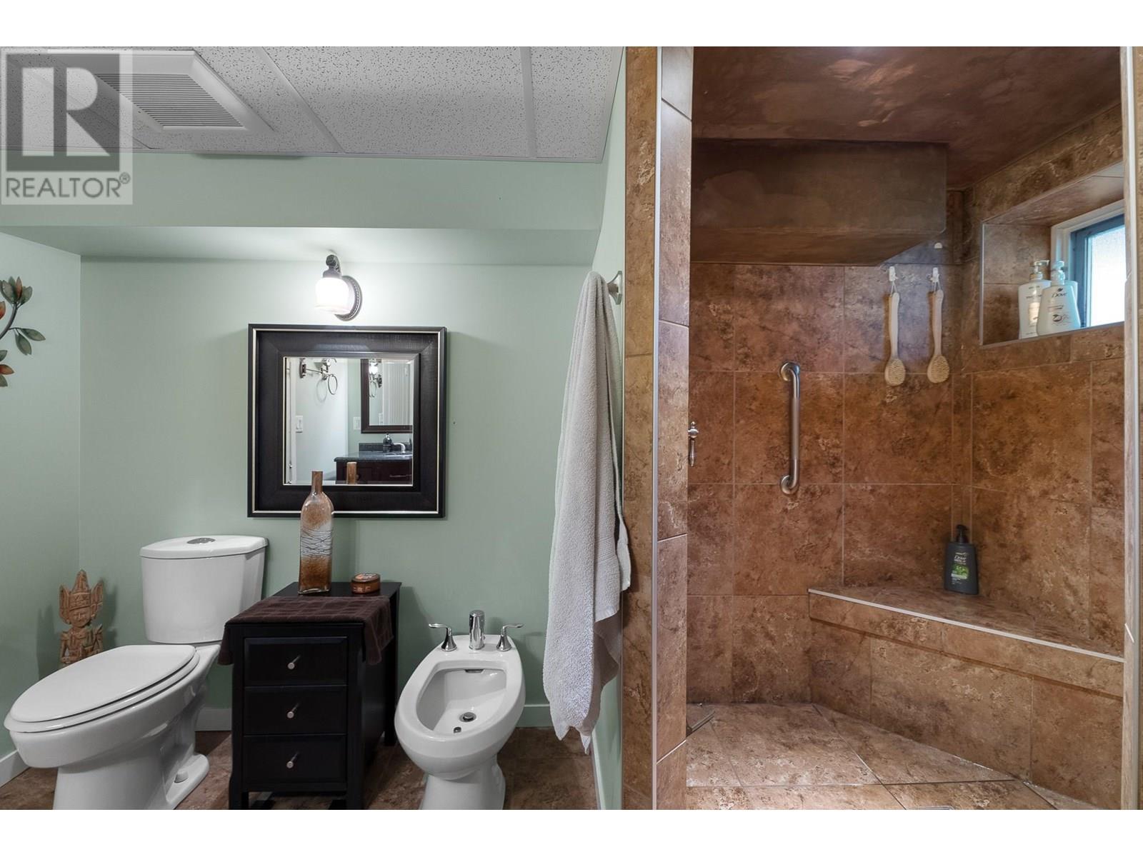 Photo 6 of 219 Cypress Avenue, Kamloops BC