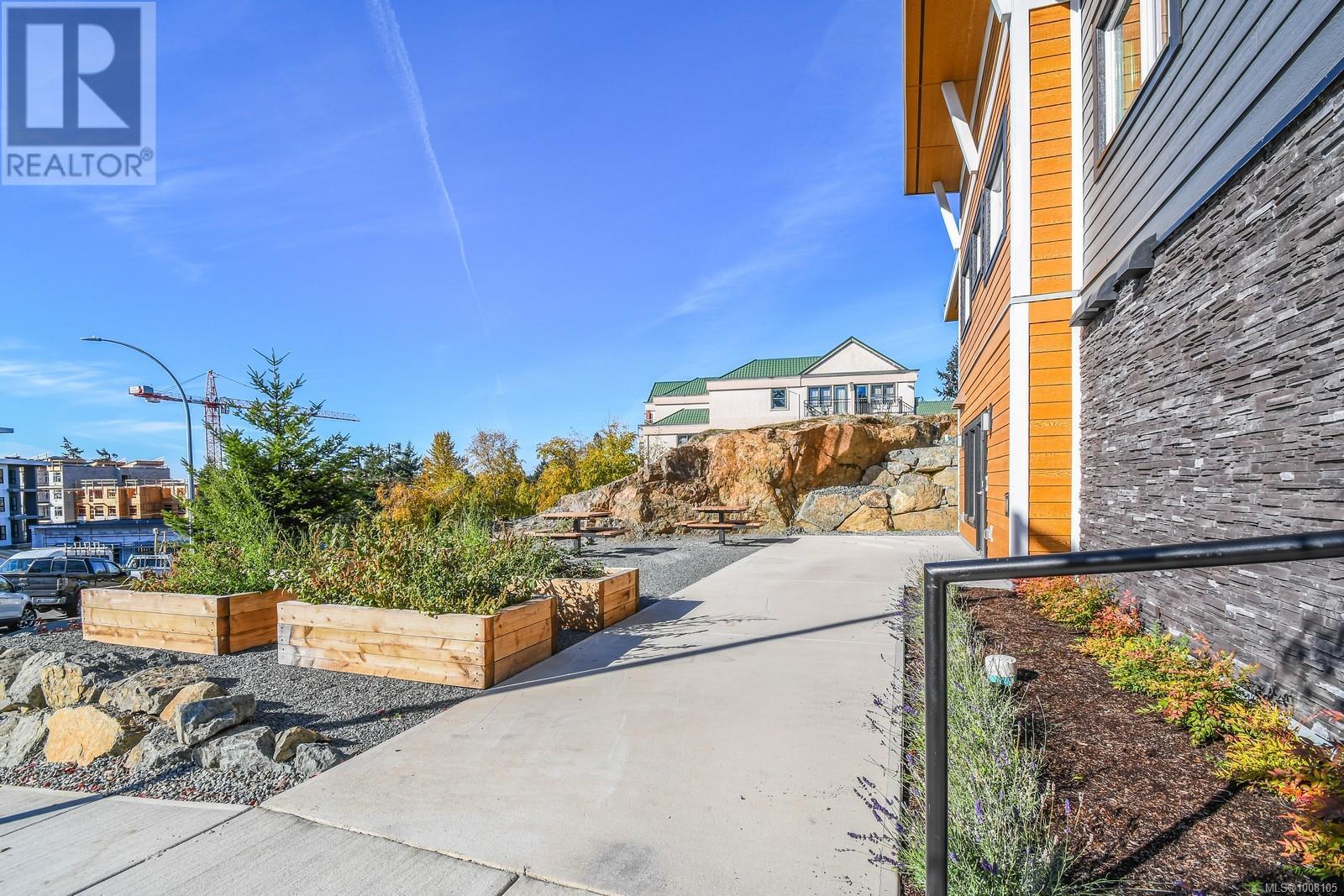 Photo 12 of 104 4830 Cedar Ridge Pl, Nanaimo BC