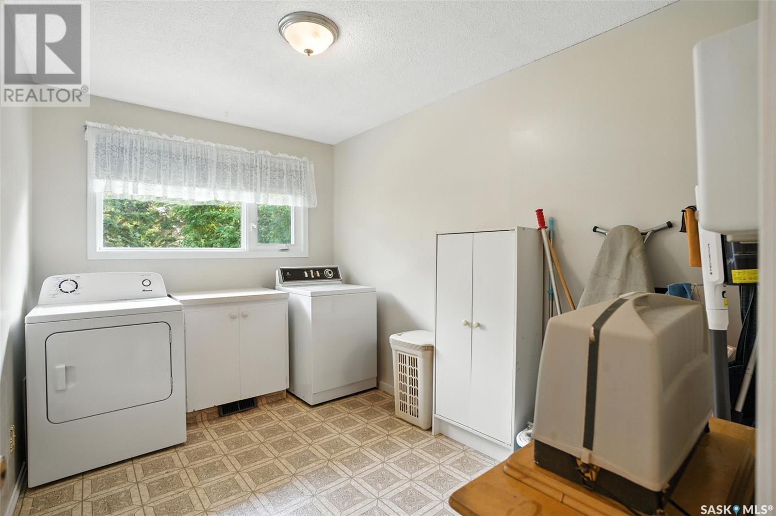 Photo 16 of 42 Calvert Crescent, Lanigan SK