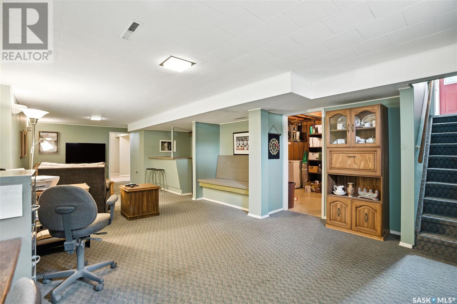 Photo 23 of 42 Calvert Crescent, Lanigan SK
