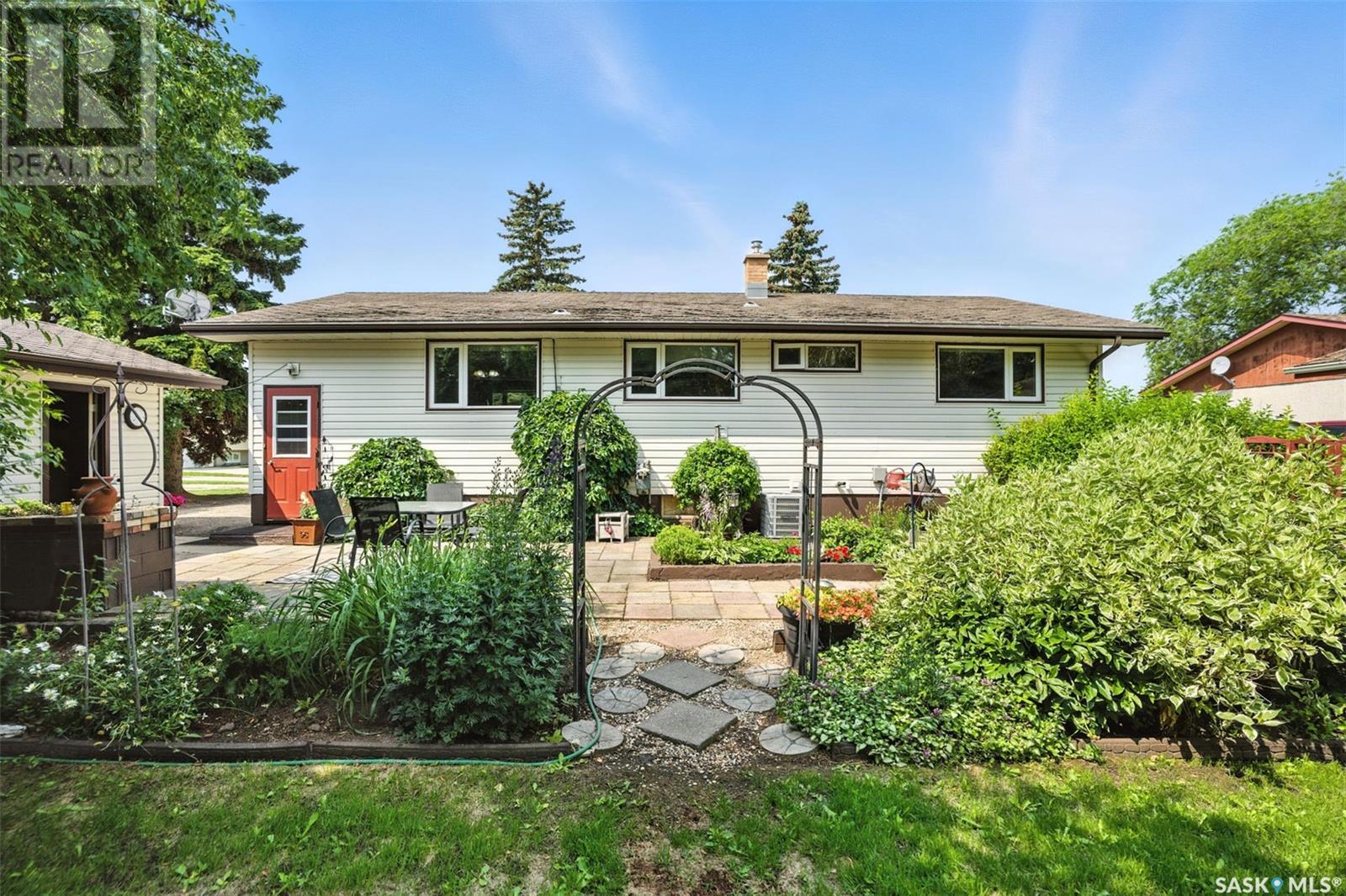 Photo 14 of 42 Calvert Crescent, Lanigan SK