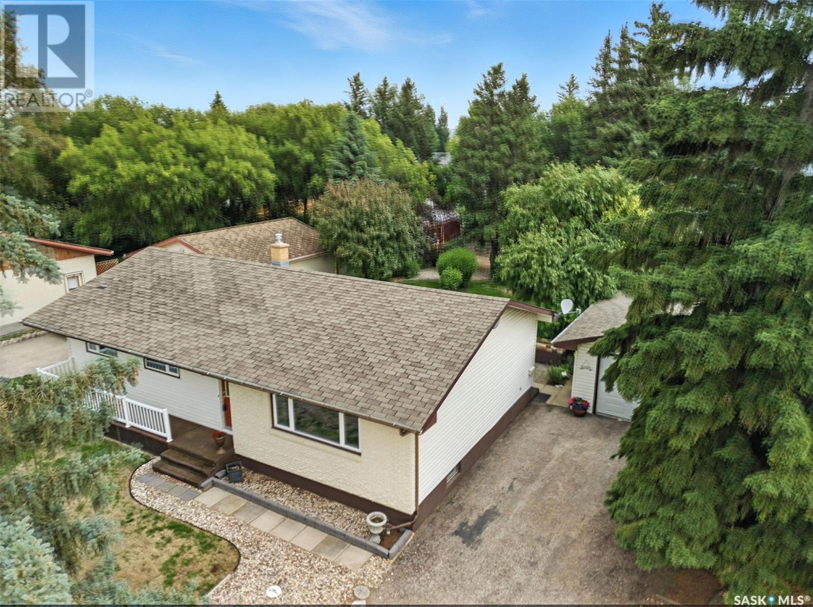 Photo 17 of 42 Calvert Crescent, Lanigan SK