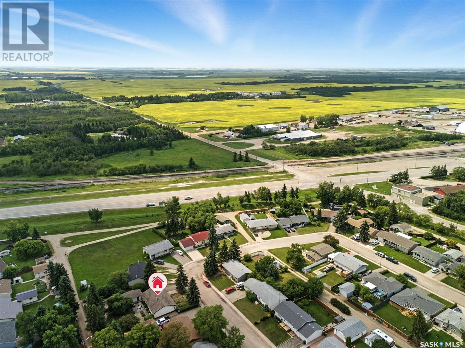 Photo 32 of 42 Calvert Crescent, Lanigan SK