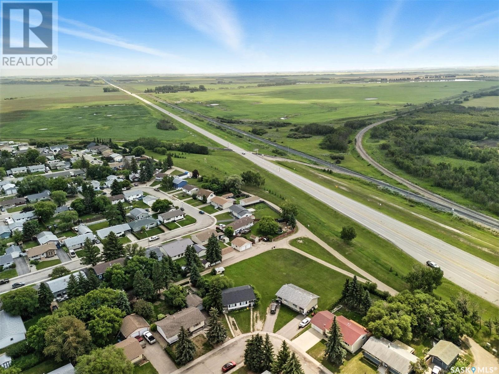 Photo 30 of 42 Calvert Crescent, Lanigan SK