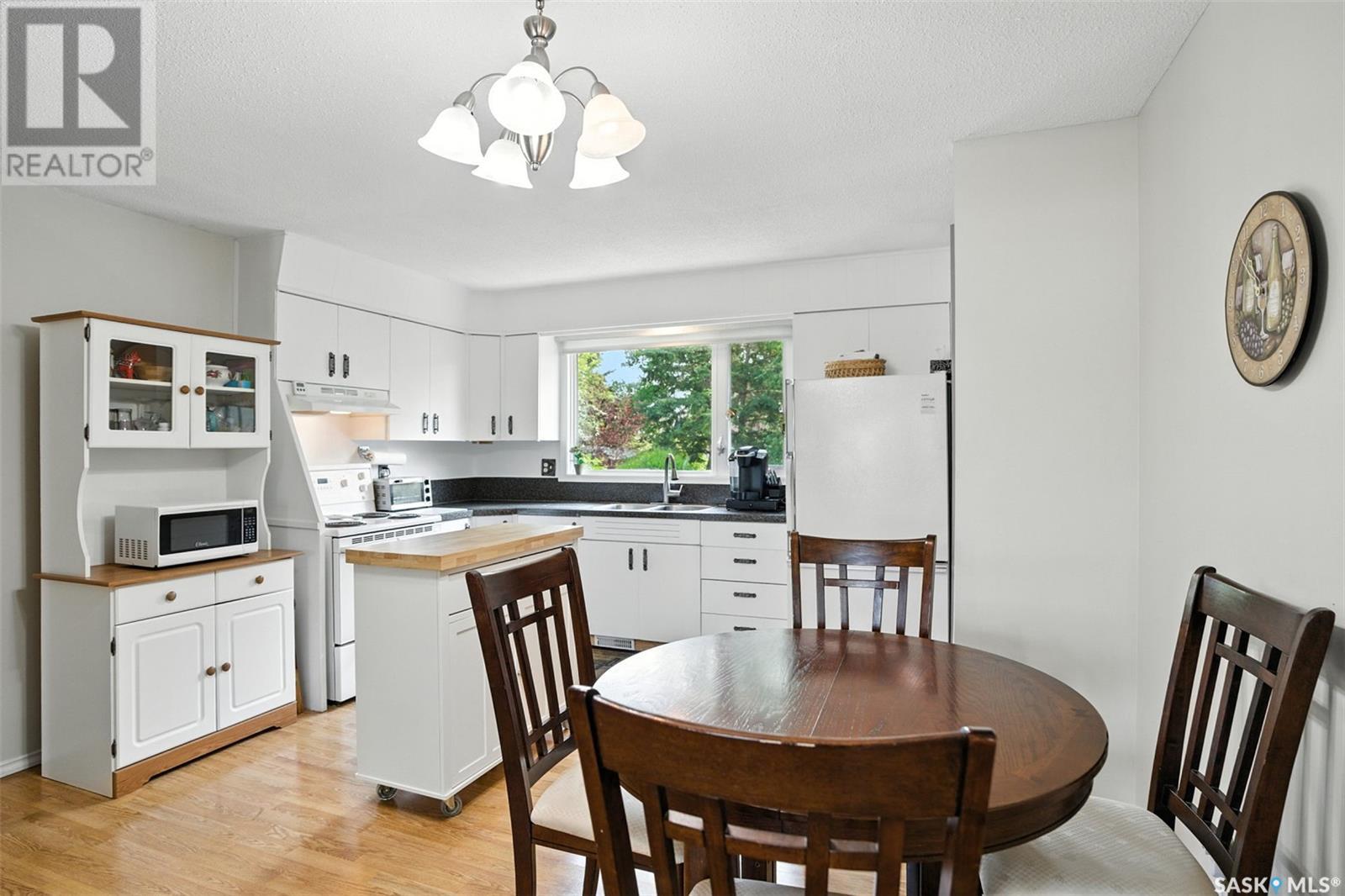 Photo 39 of 42 Calvert Crescent, Lanigan SK