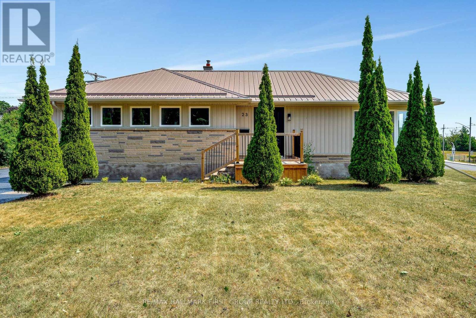 Photo 44 of 23 Third Avenue, Quinte West ON