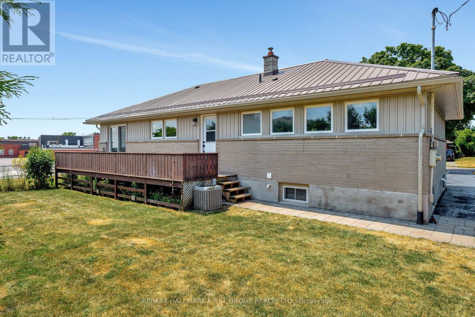 Photo 24 of 23 Third Avenue, Quinte West ON