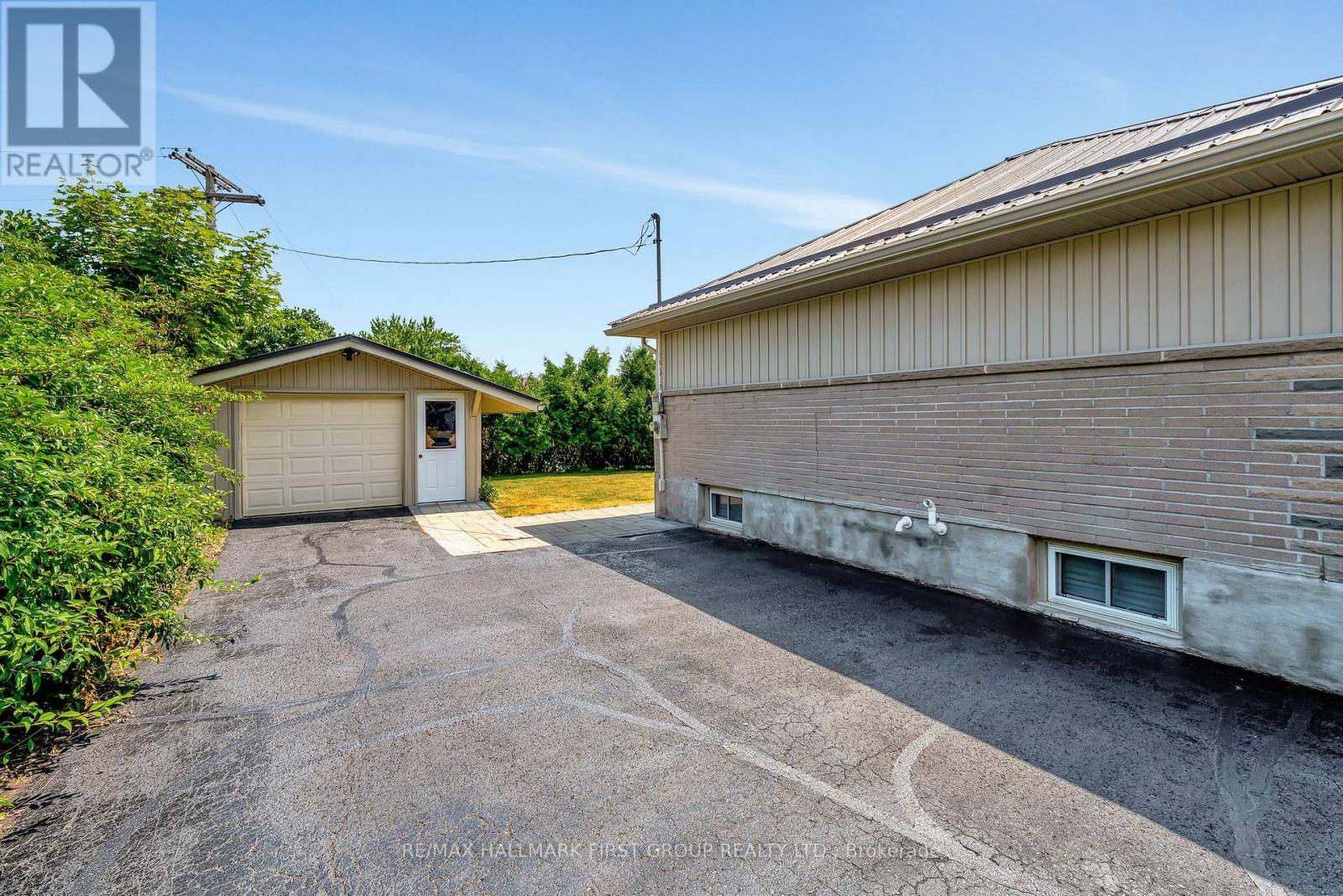 Photo 41 of 23 Third Avenue, Quinte West ON