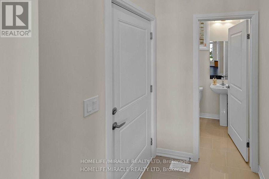 Photo 13 of 58 Mary Watson Street, North Dumfries ON