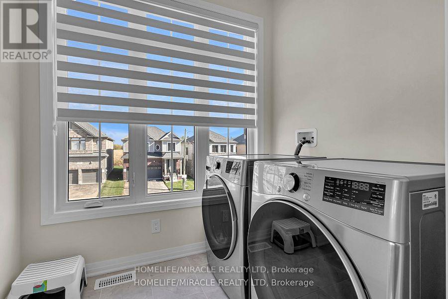 Photo 27 of 58 Mary Watson Street, North Dumfries ON
