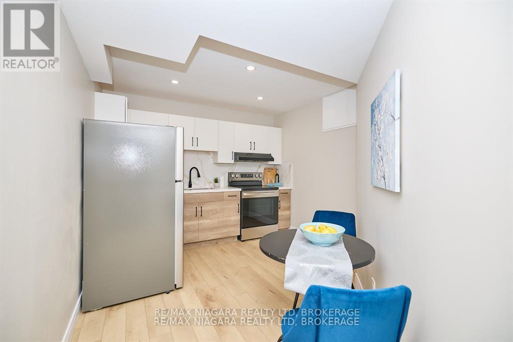 Photo 30 of 5508 Hillsdale Avenue, Niagara Falls ON