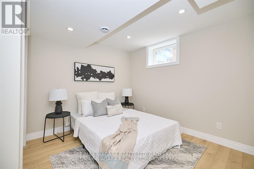 Photo 22 of 5508 Hillsdale Avenue, Niagara Falls ON