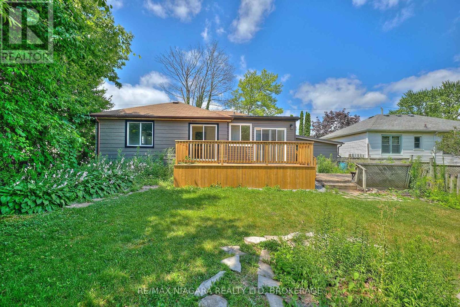 Photo 6 of 5508 Hillsdale Avenue, Niagara Falls ON