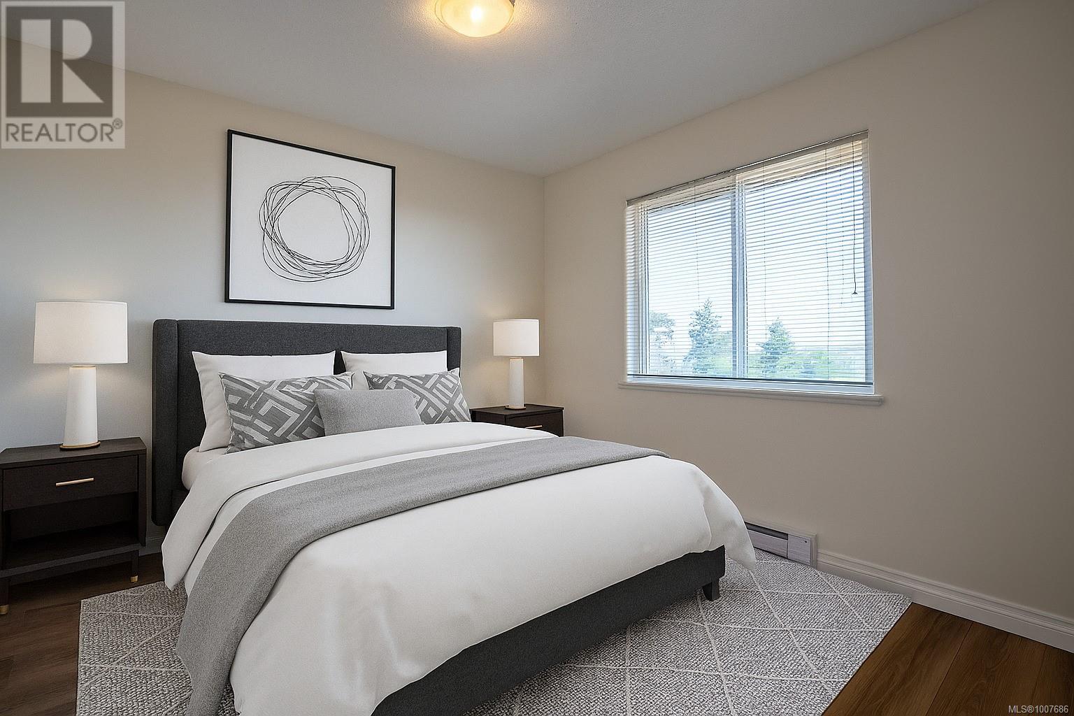 2562 CRYSTALVIEW DR - Image 17