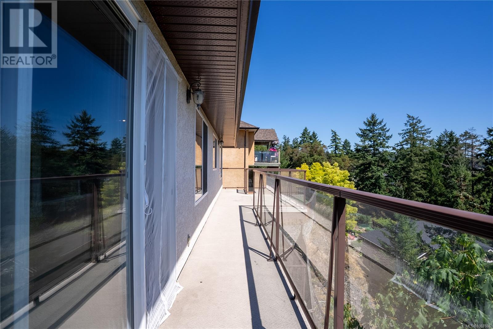 2562 CRYSTALVIEW DR - Image 33