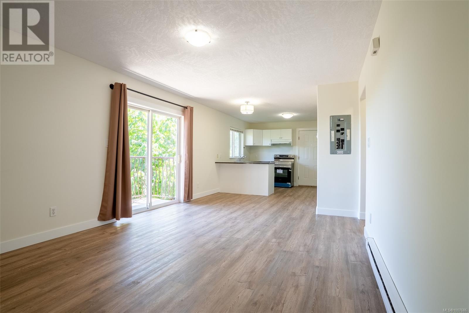 2562 CRYSTALVIEW DR - Image 38