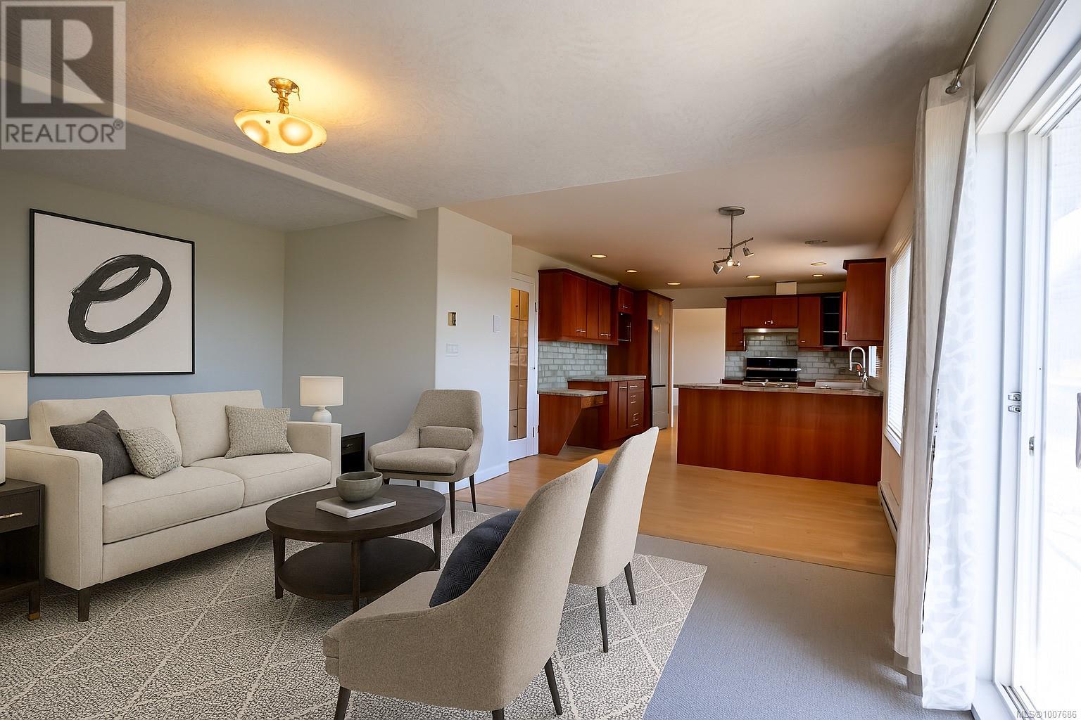 2562 CRYSTALVIEW DR - Image 5