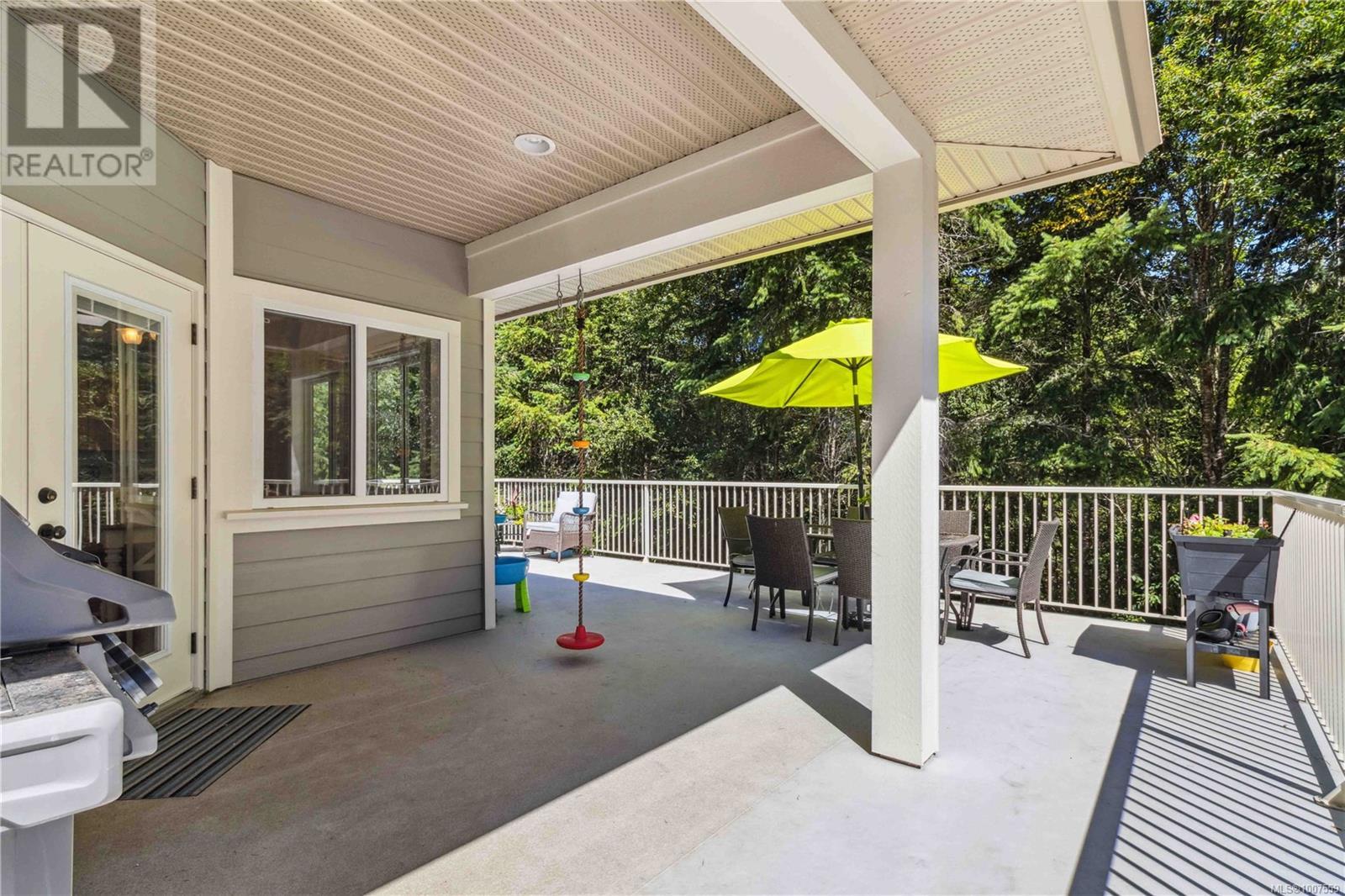 Photo 14 of 7230 Helen Pl, Sooke BC