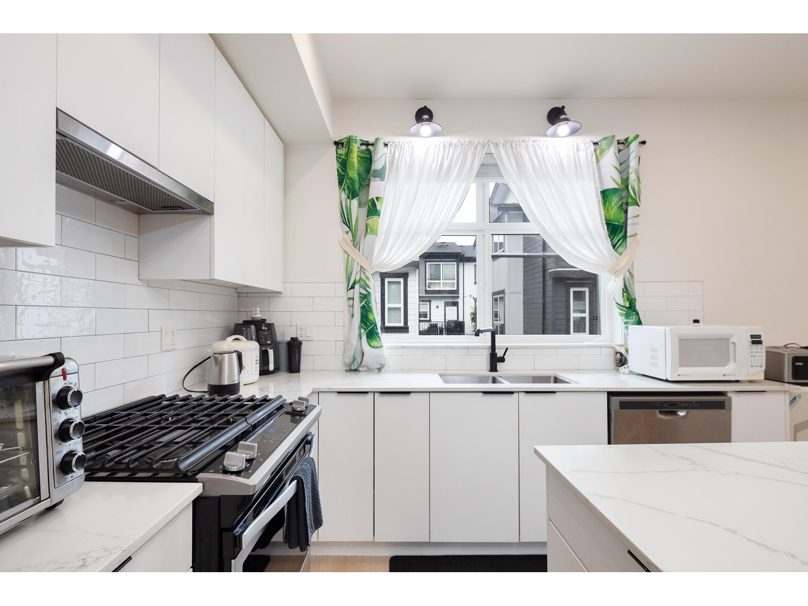 Photo 10 of 68 19255 Aloha Drive, Surrey BC