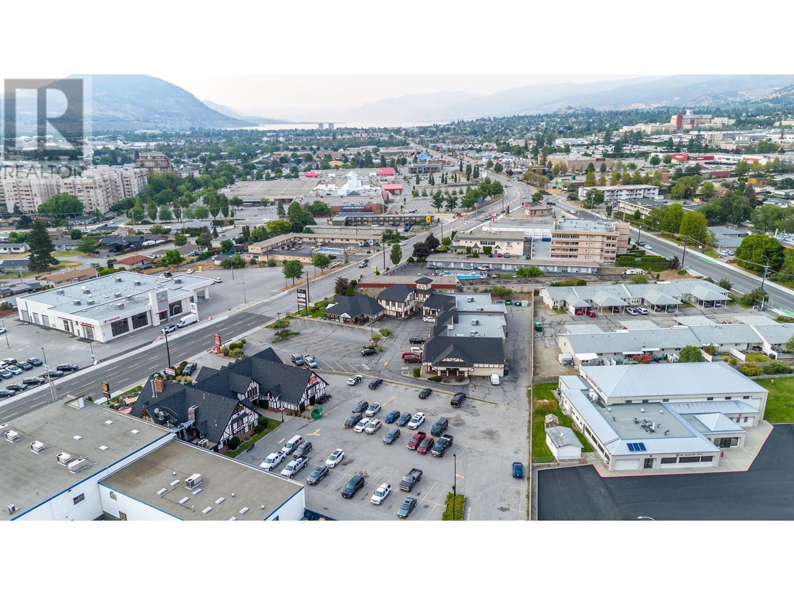 114 2436 Skaha Lake Road, Penticton