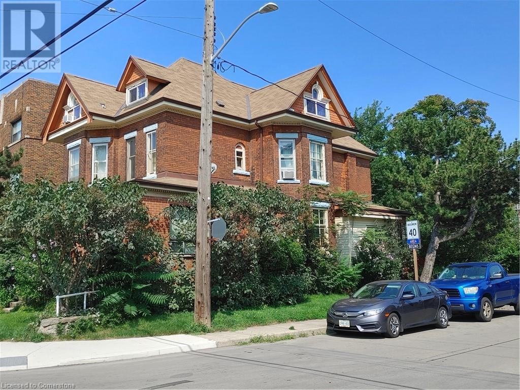 Photo 4 of 15 Sherman Avenue S, Hamilton ON
