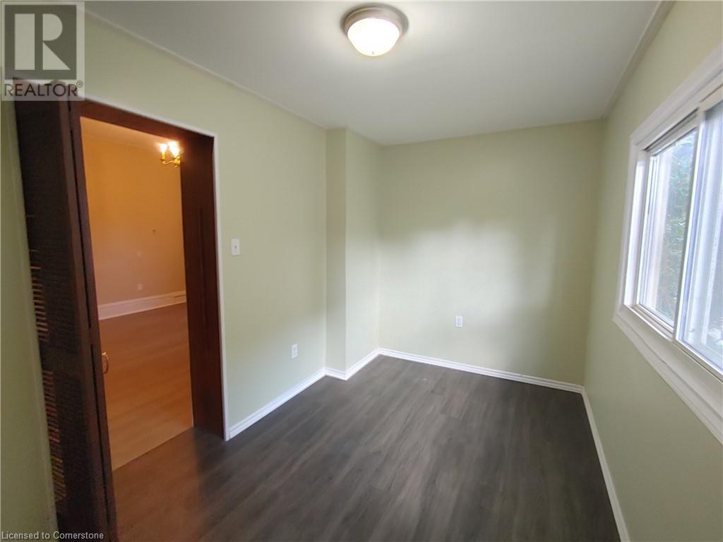 Photo 23 of 15 Sherman Avenue S, Hamilton ON