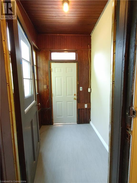 Photo 5 of 15 Sherman Avenue S, Hamilton ON
