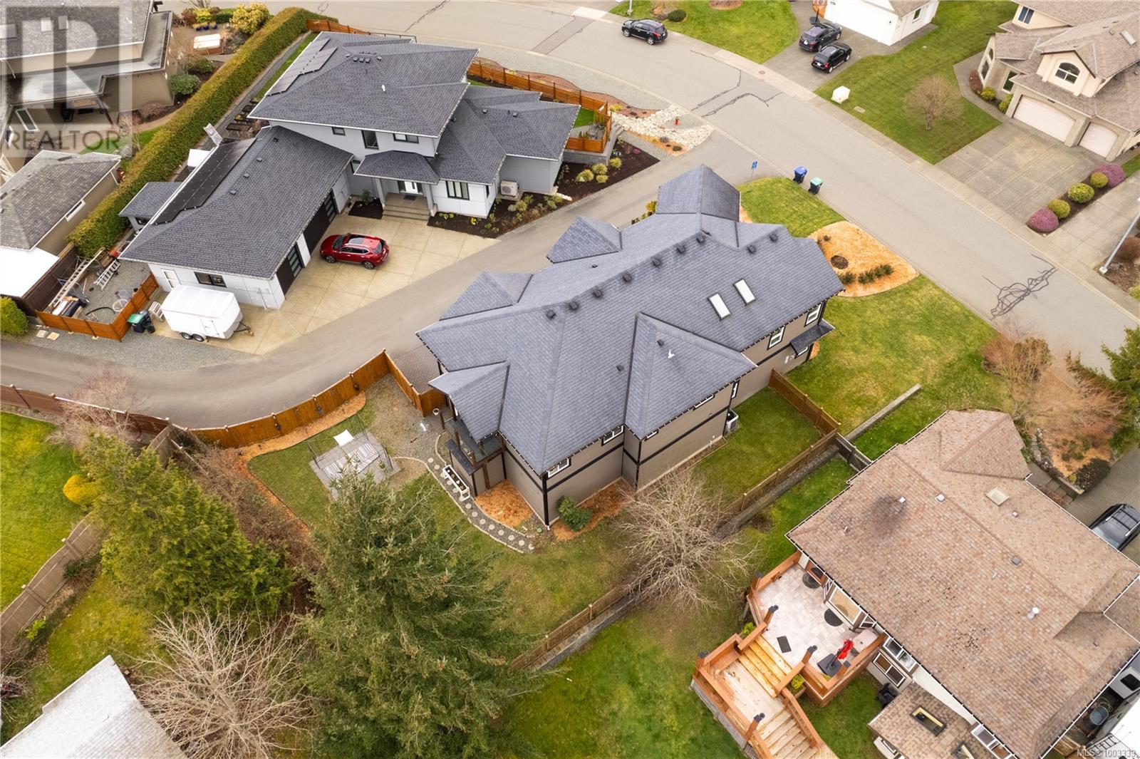 1674 Trumpeter Cres, Courtenay