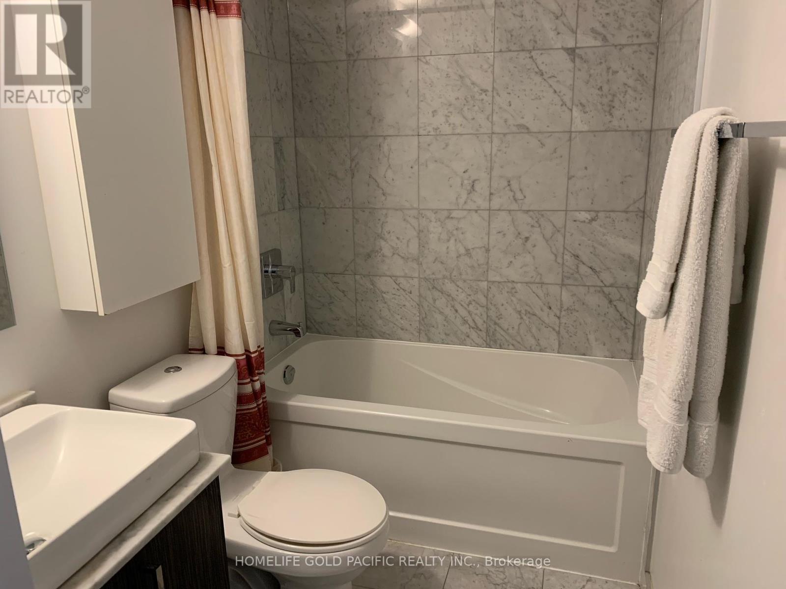 Photo 8 of 3108 12 York Street, Toronto ON