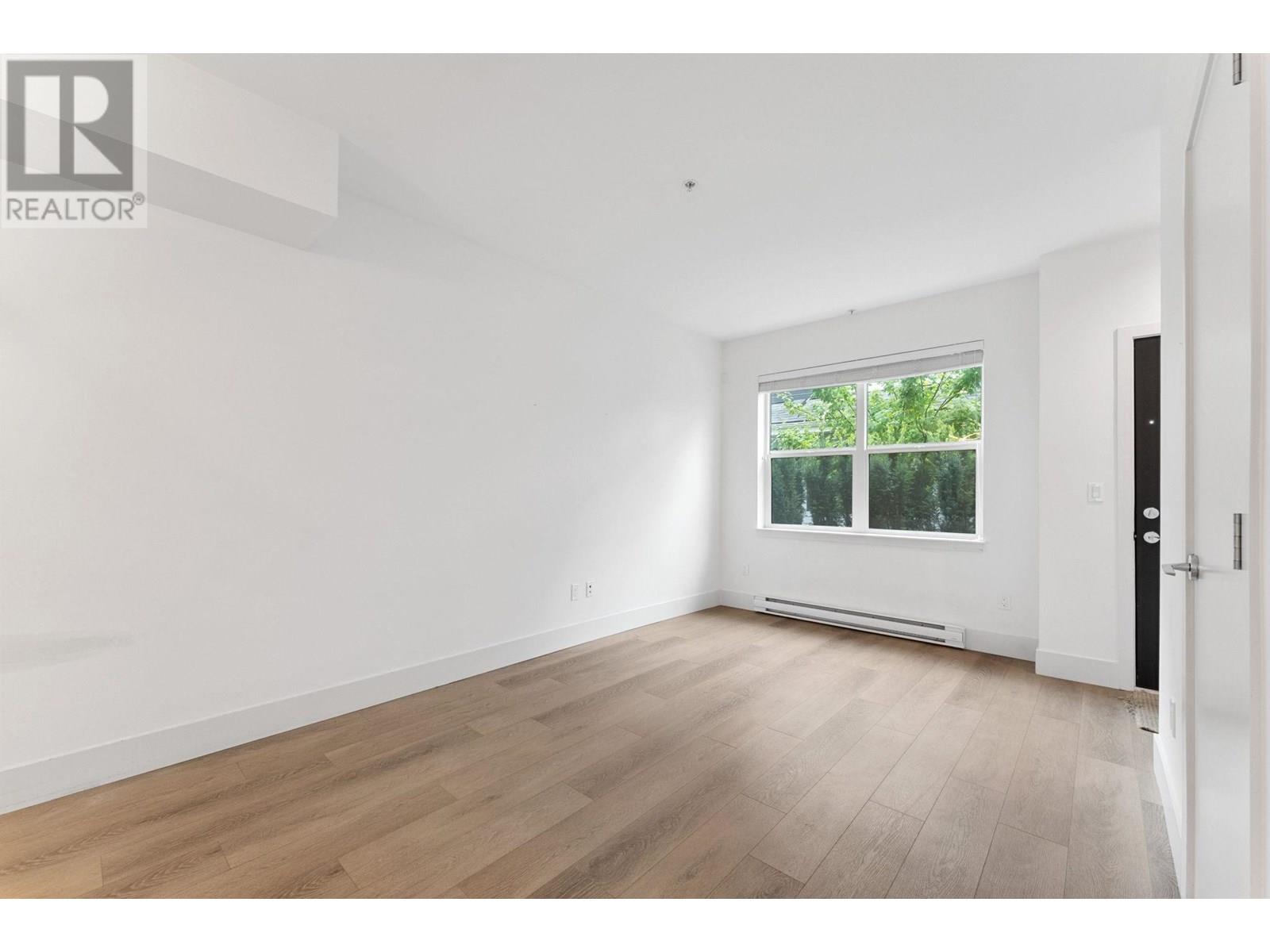 302 6933 ARCOLA STREET, Burnaby