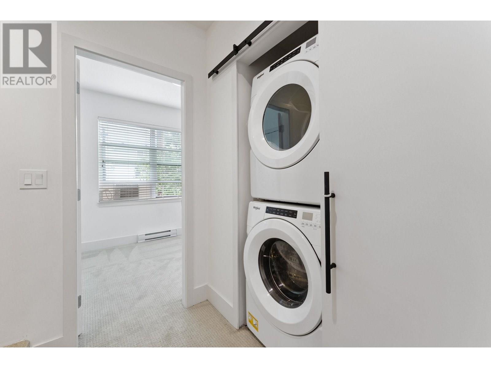 302 6933 ARCOLA STREET, Burnaby