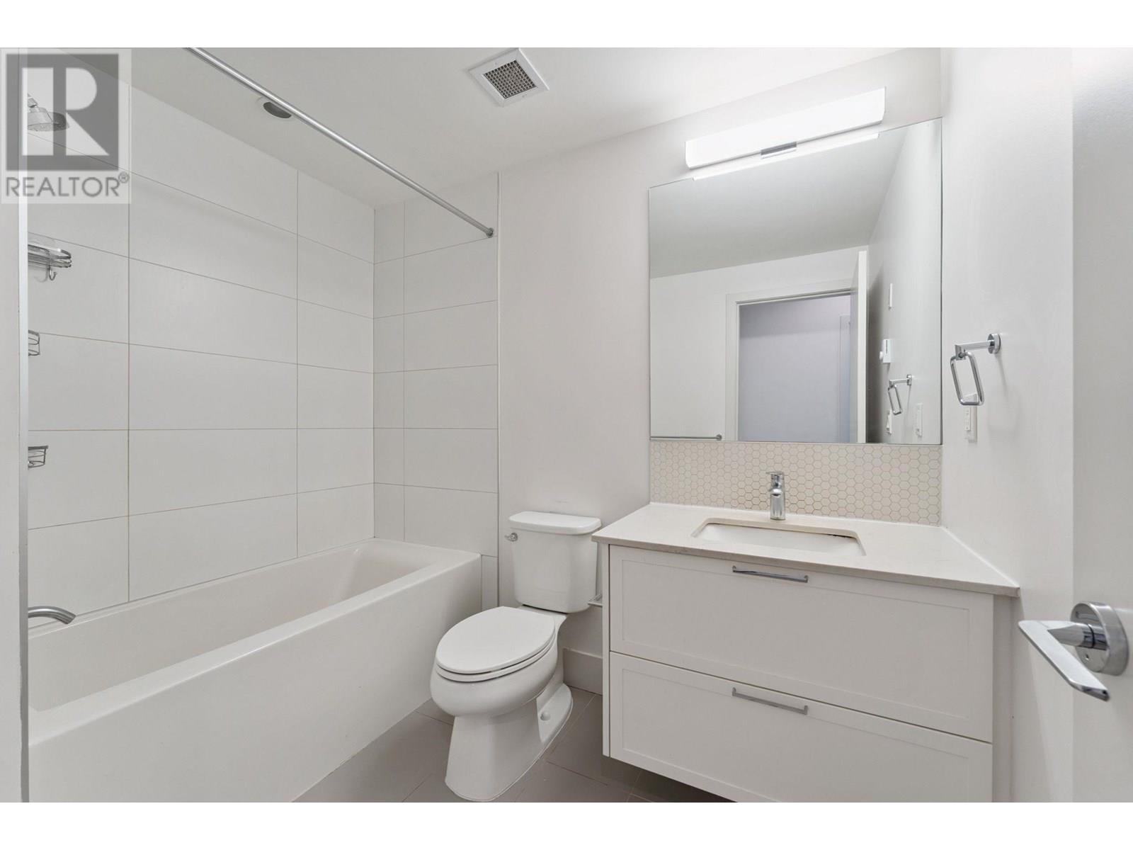 302 6933 ARCOLA STREET, Burnaby