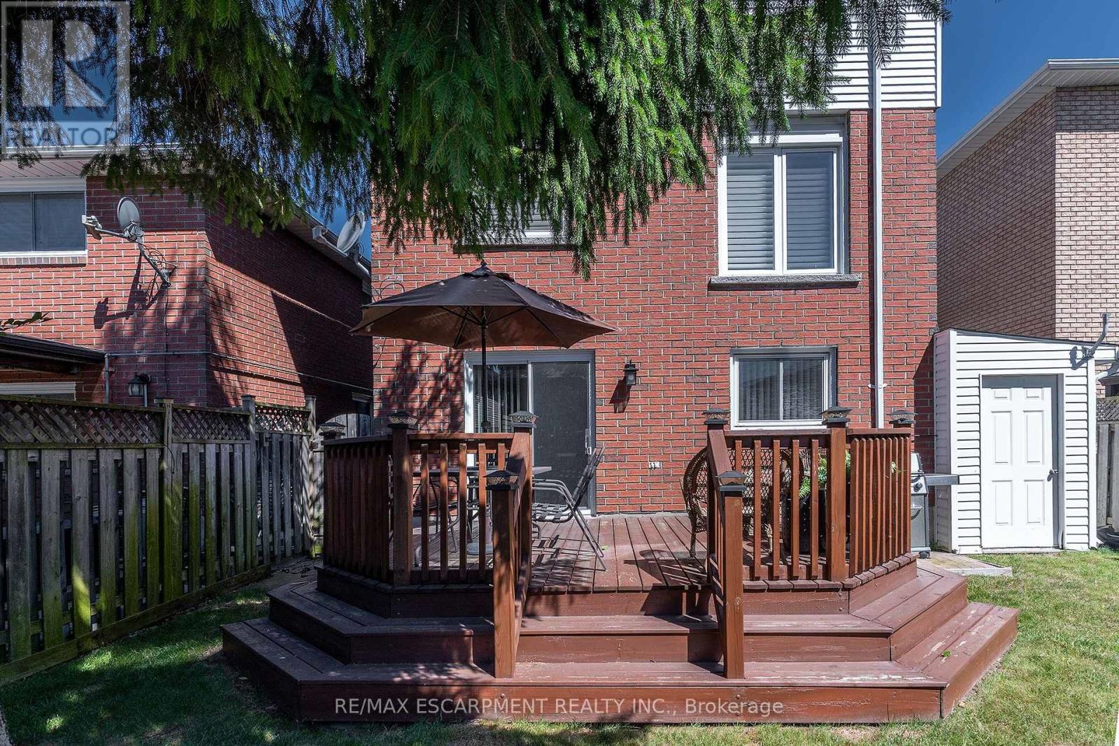Photo 2 of 50 Ossington Drive, Hamilton ON